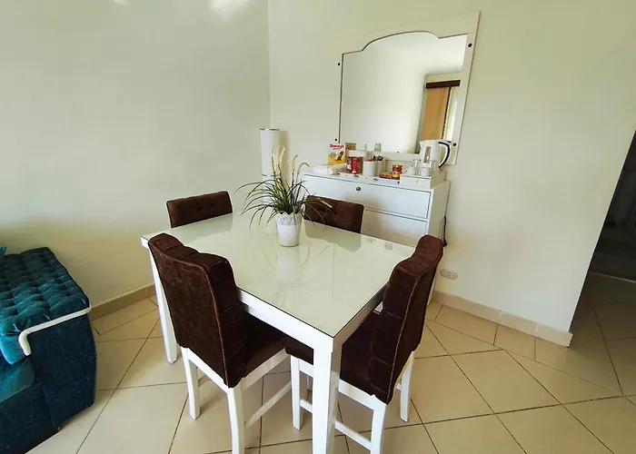 Modern One Bedroom In Vip Zone Sunny Lakes Apartment *