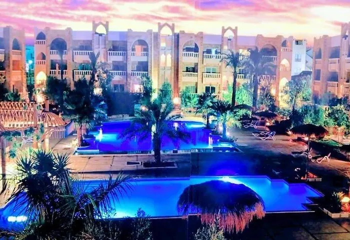 Apartment Modern One Bedroom In Vip Zone Sunny Lakes