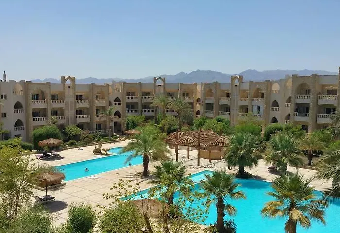 Modern One Bedroom In Vip Zone Sunny Lakes Apartment