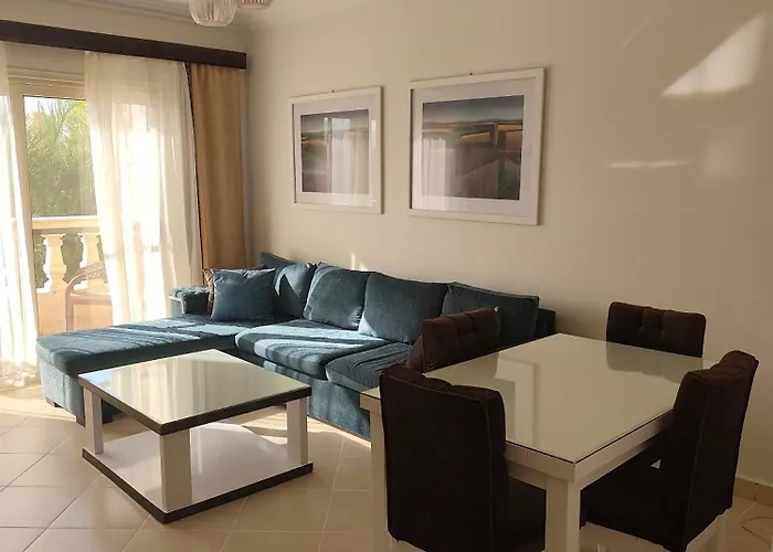Modern One Bedroom In Vip Zone Sunny Lakes